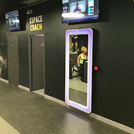 Miroir / borne photo / photobooth (salle de sport)